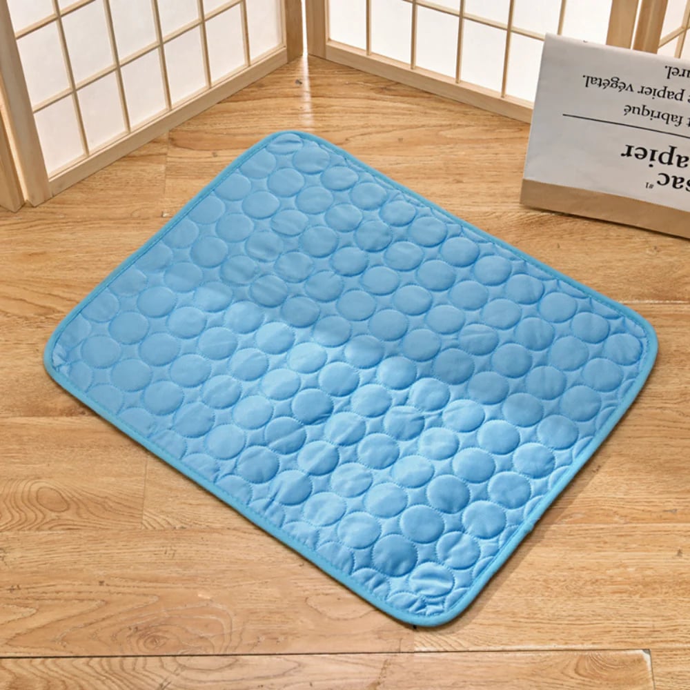 Cooling Mat for Dogs – Self-Cooling and Softly Padded