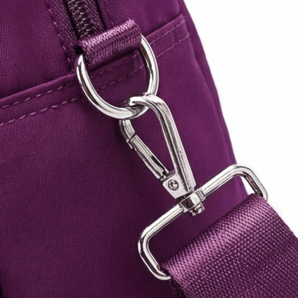 Crossbody Bag with Many Compartments – Everything in Its Place