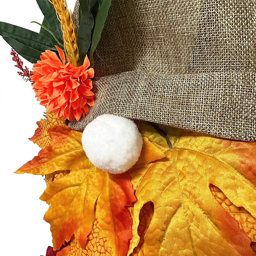 Herbst-Gnom Türhänger mit Ahornblättern