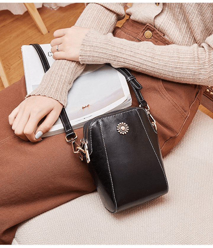 Small Crossbody Bag in Leather Look with Multiple Compartments – Adjustable Strap