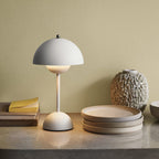 Dimmbare LED-Tischlampe mit Akku – Pilzform Design