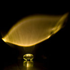 Ovale Tischlampe mit warmem Stimmungslicht