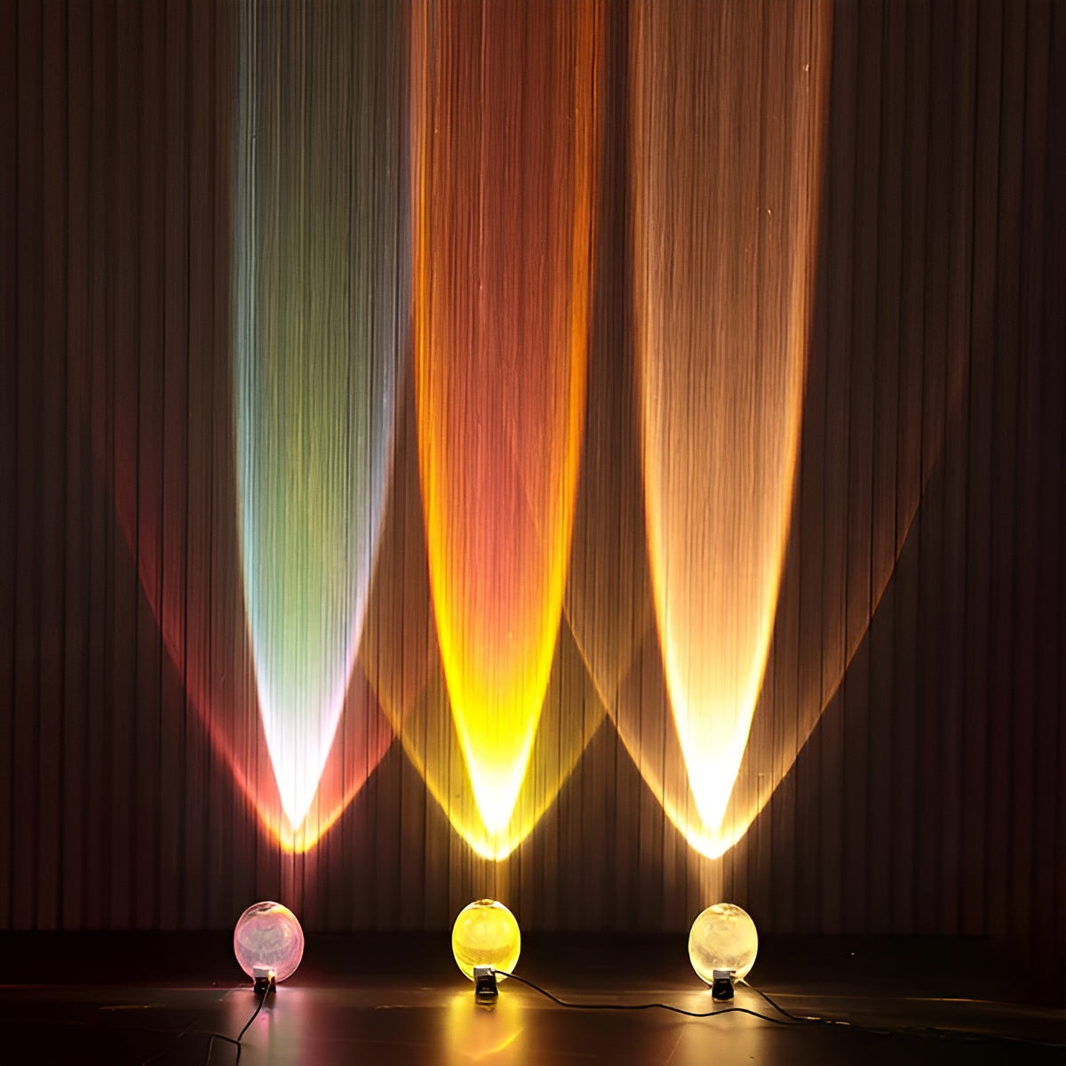 Ovale Tischlampe mit warmem Stimmungslicht