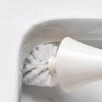 Toilettenbürste mit Silikonkopf und belüftetem Halter
