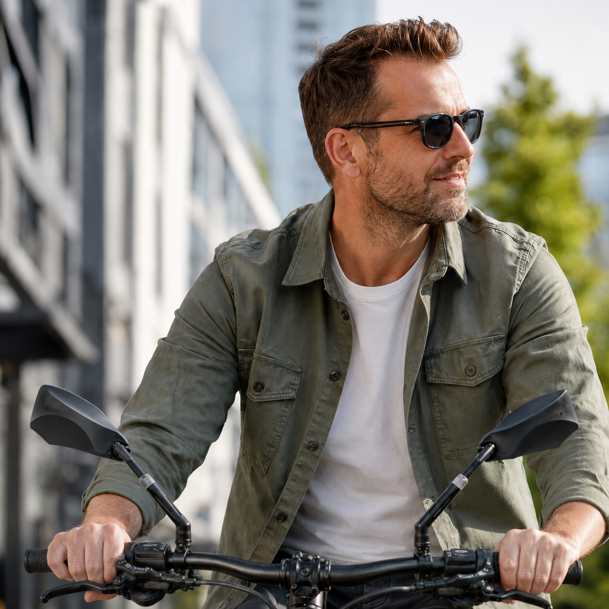 Bicycle rearview mirror with 180° field of view and 360° adjustment