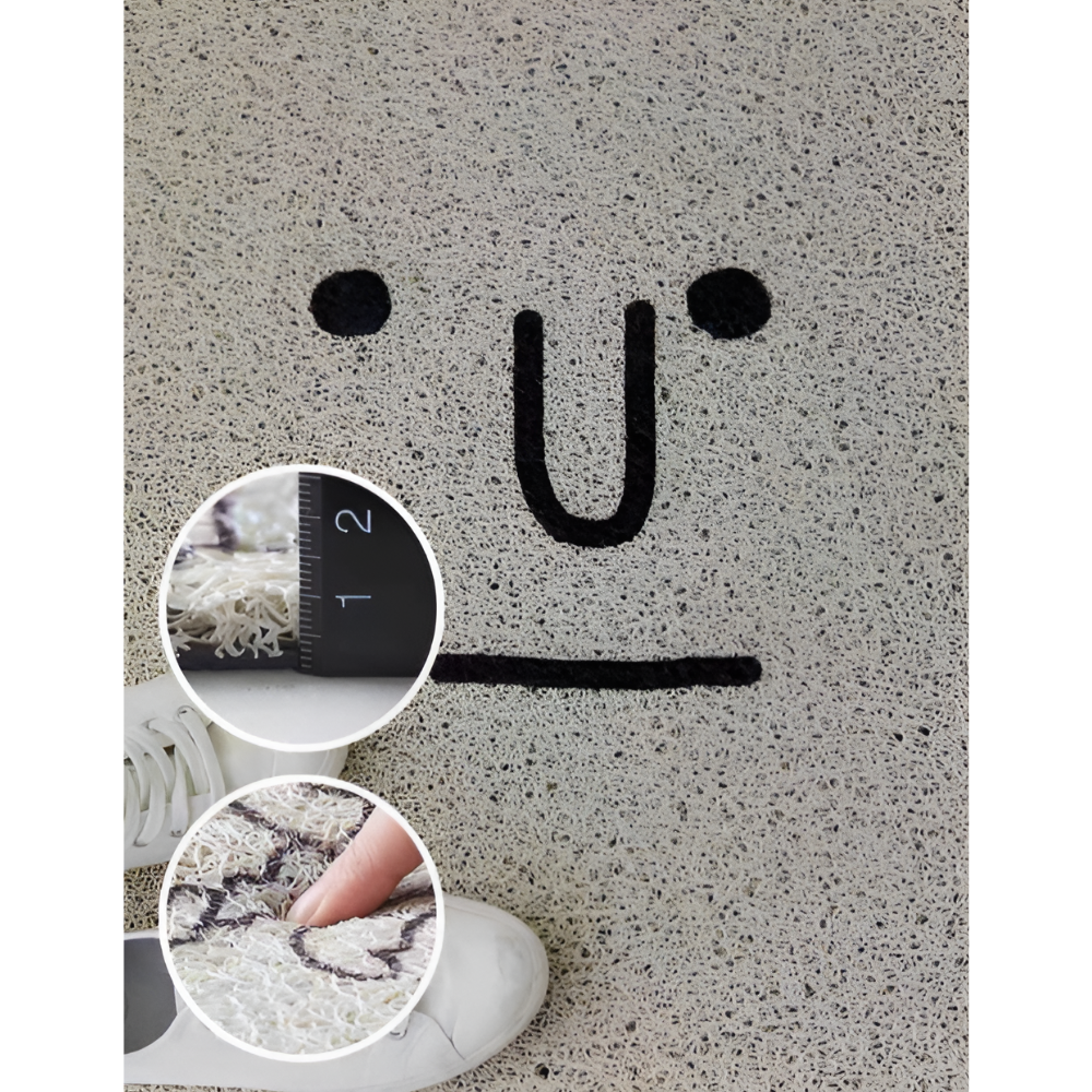 Smiley Doormat – Non-Slip PVC with Quick-Dry Surface