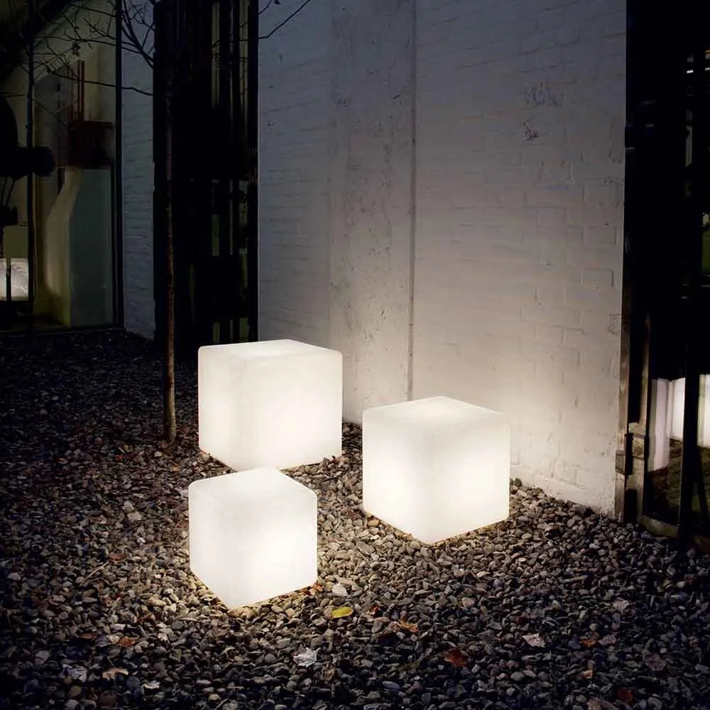 LED-Würfelleuchte für Garten und Terrasse mit Fernbedienung