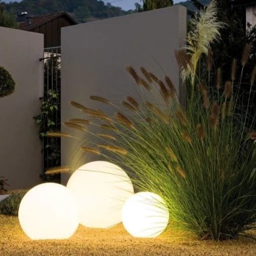 Solar-Kugelleuchte für den Garten – 16 Farben, Fernbedienung, wetterfest