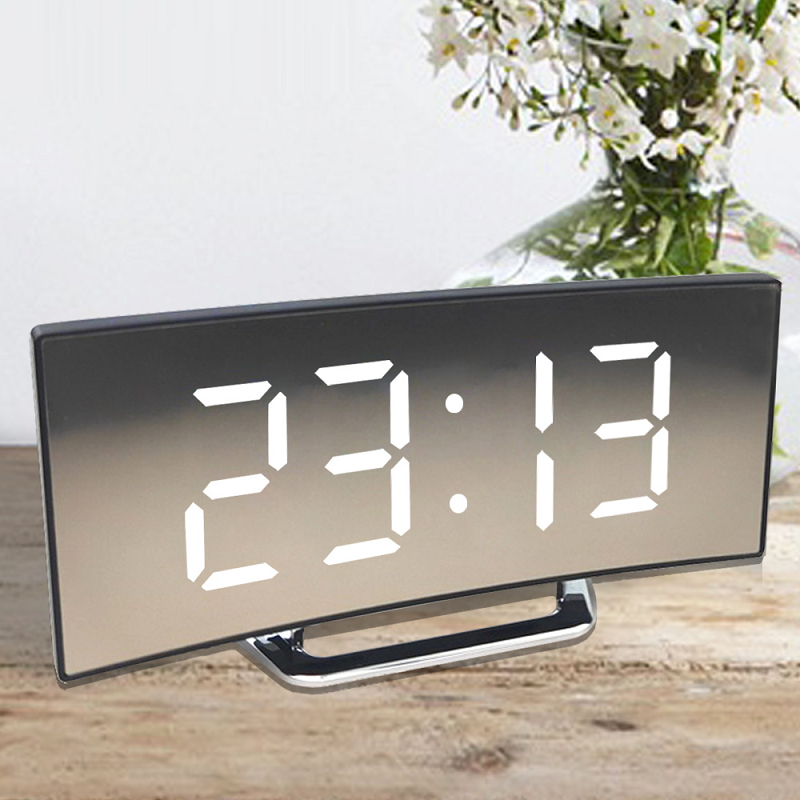 LED-Digitalwecker gebogen mit Spiegeldisplay