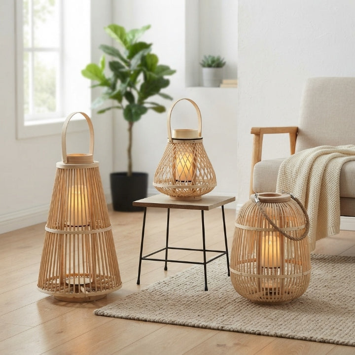 Rattan Laterne mit LED-Kerze, handgeflochten, flammenlos — in Oval, Rund oder Pyramide
