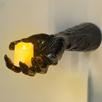 Gruselhand Wanddeko mit Kerzenhalter