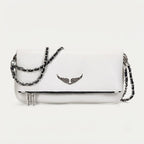 Clutch mit Strassstein-Details und Kettenschulterriemen