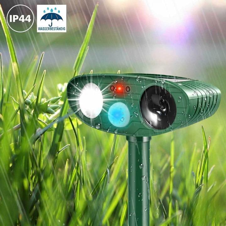 Ultrasonic Animal Repellent Solar – Motion Detector Against Raccoons