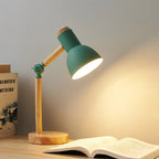 Skandinavische Tischlampe mit Holzfuß und verstellbarem Arm