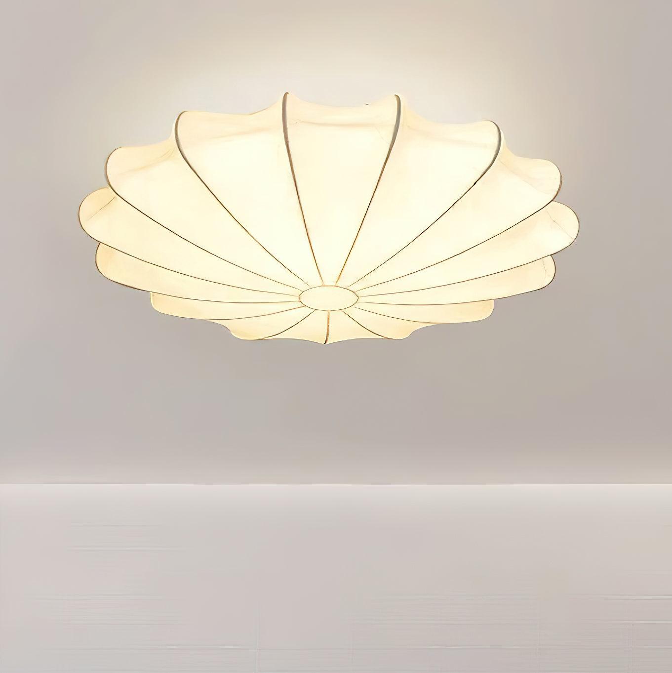 Deckenleuchte Muschel-Design mit warmem Licht