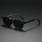 Sunglasses with UV400 protection and scratch-resistant lenses