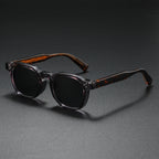 Sunglasses with UV400 protection and scratch-resistant lenses