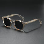 Sunglasses with UV400 protection and scratch-resistant lenses