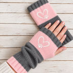Strickhandschuhe fingerlos mit Herzmotiv