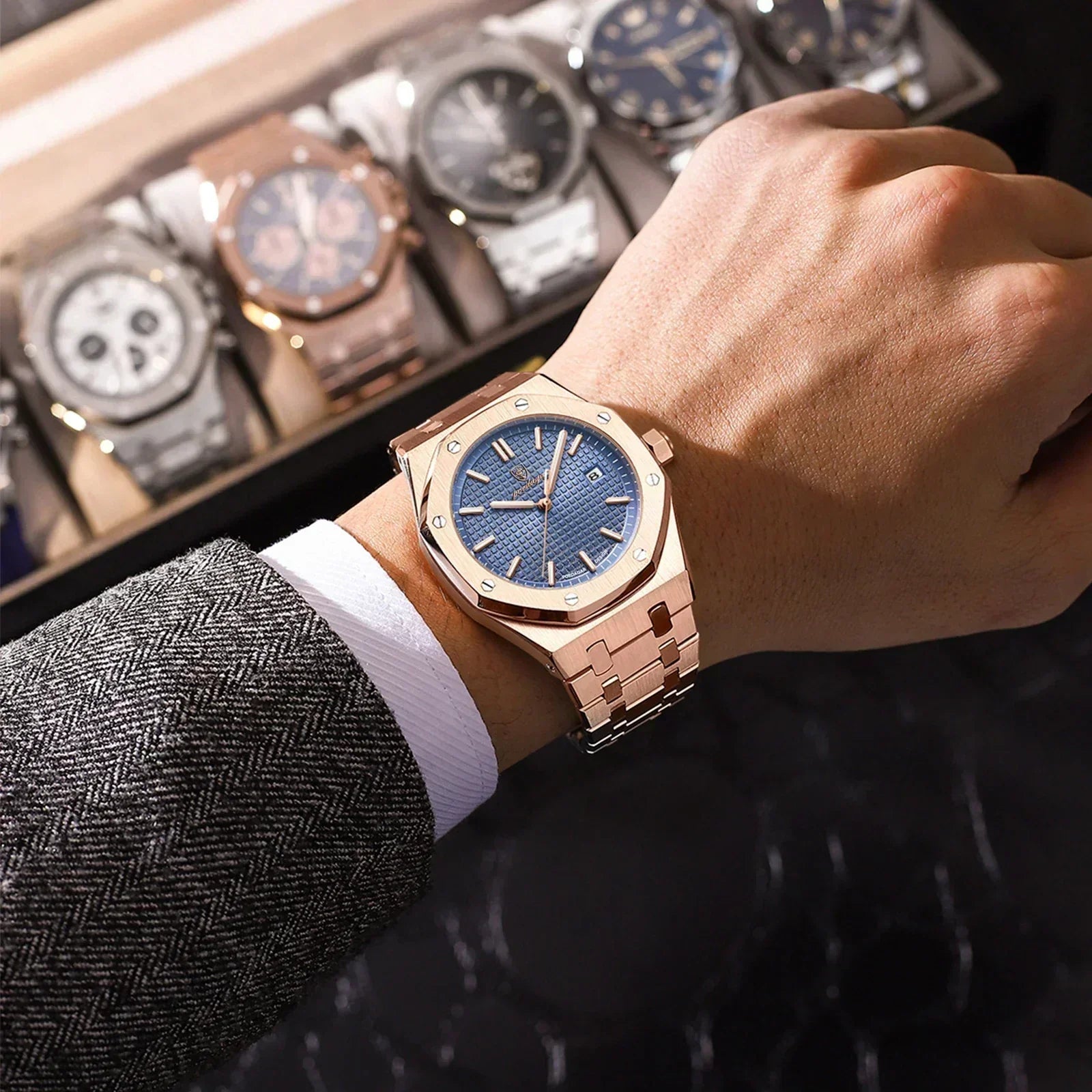 Herrenarmbanduhr mit texturiertem Zifferblatt und Edelstahlarmband