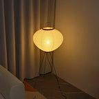 Stehlampe mit Reispapier-Schirm – Japanischer Stil
