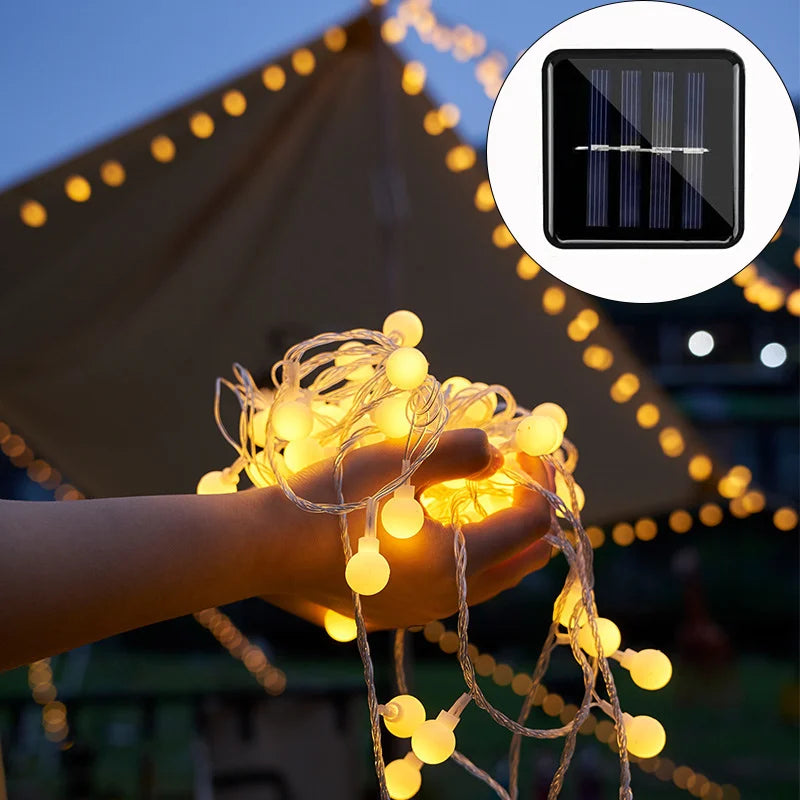 Solar-Lichterkette für Außen mit warmweißem und buntem Licht