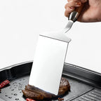Square spatula with wooden handle – Precise flipping for grill and pan