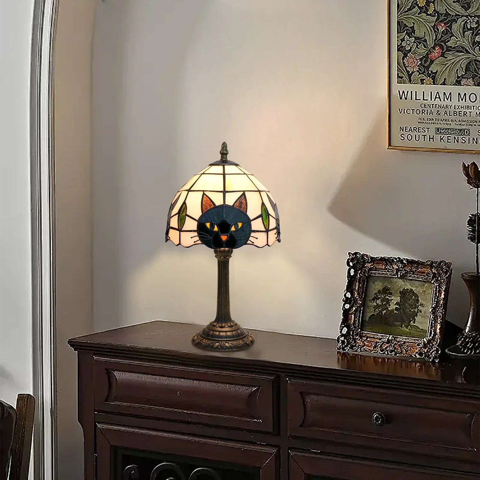 Tischlampe Buntglas mit Katzenmotiv – Tiffany-Stil