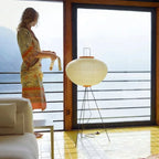 Stehlampe mit Reispapier-Schirm – Japanischer Stil