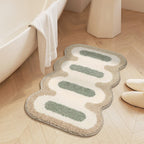 Bath mat with geometric pattern – non-slip and highly absorbent
