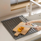 Roll-up Drain Shelf for the Sink – Space-Saving and Rollable