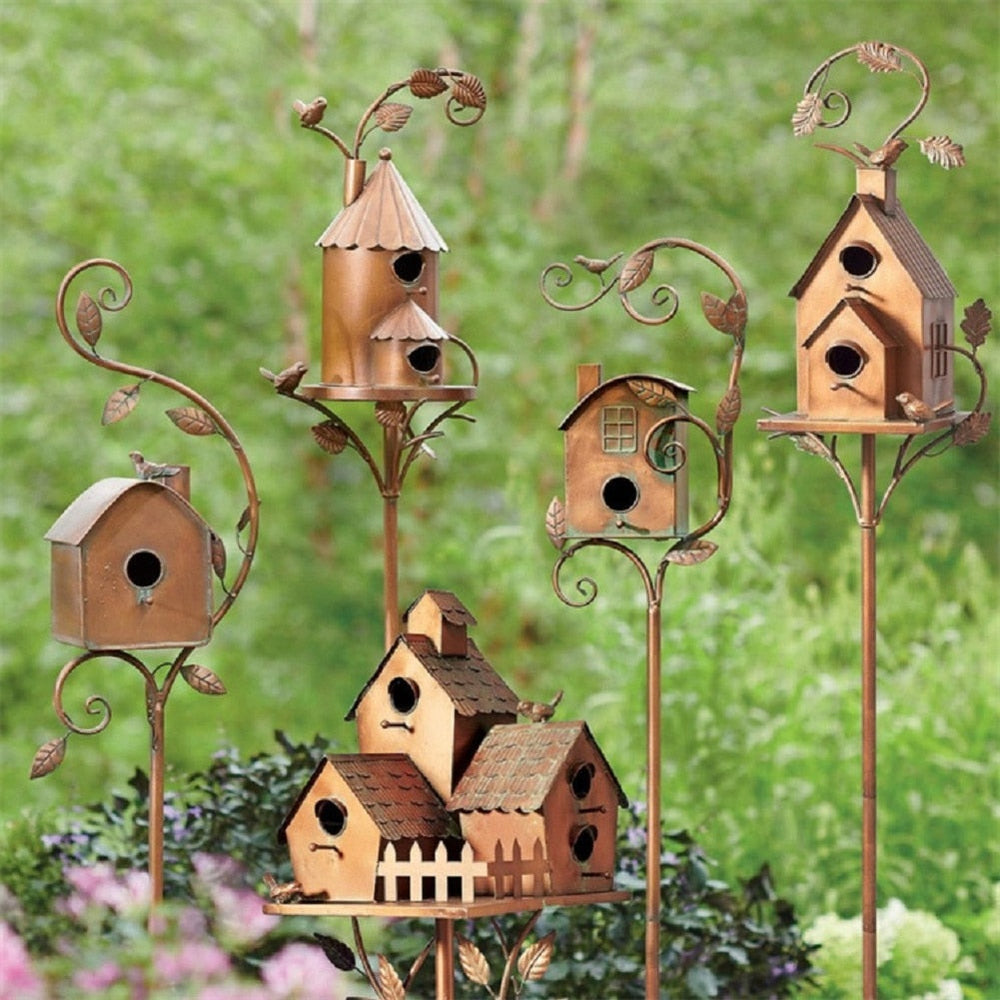 Dekorativer Metall-Vogelhaus-Gartenstab – Vintage-Stil