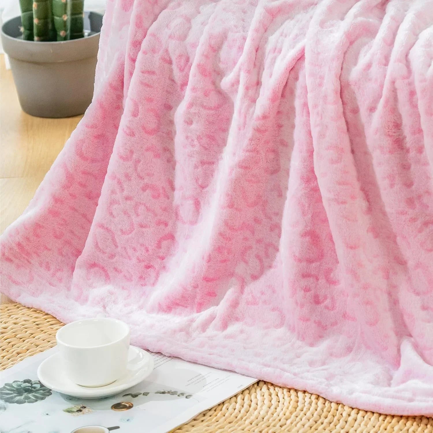 Kuscheldecke Fleece mit Leopardenmuster