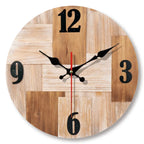 Wanduhr Holzoptik 30 cm mit geräuschlosem Quarzwerk