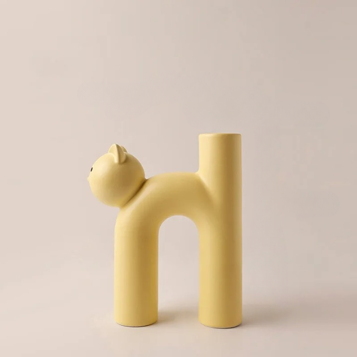 Cat vase porcelain – playful design for flowers and decor