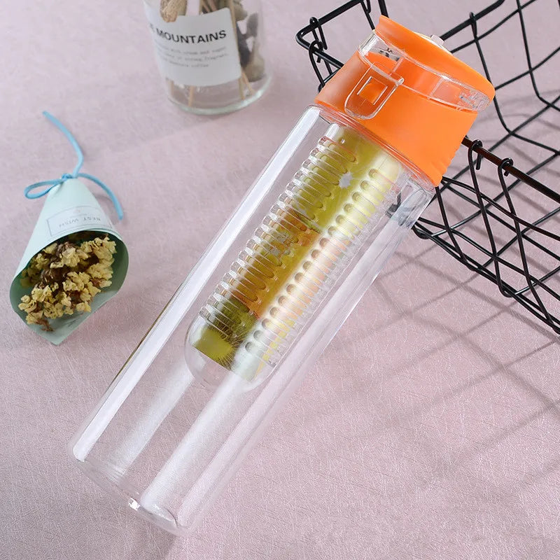 Trinkflasche mit Fruchtinfuser – 700 ml