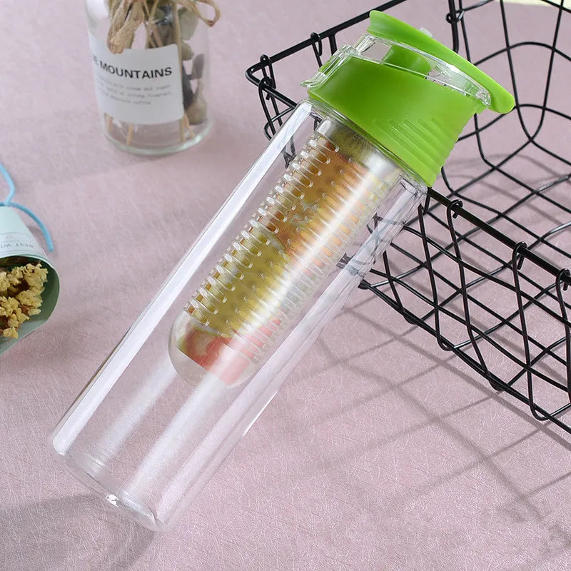 Trinkflasche mit Fruchtinfuser – 700 ml