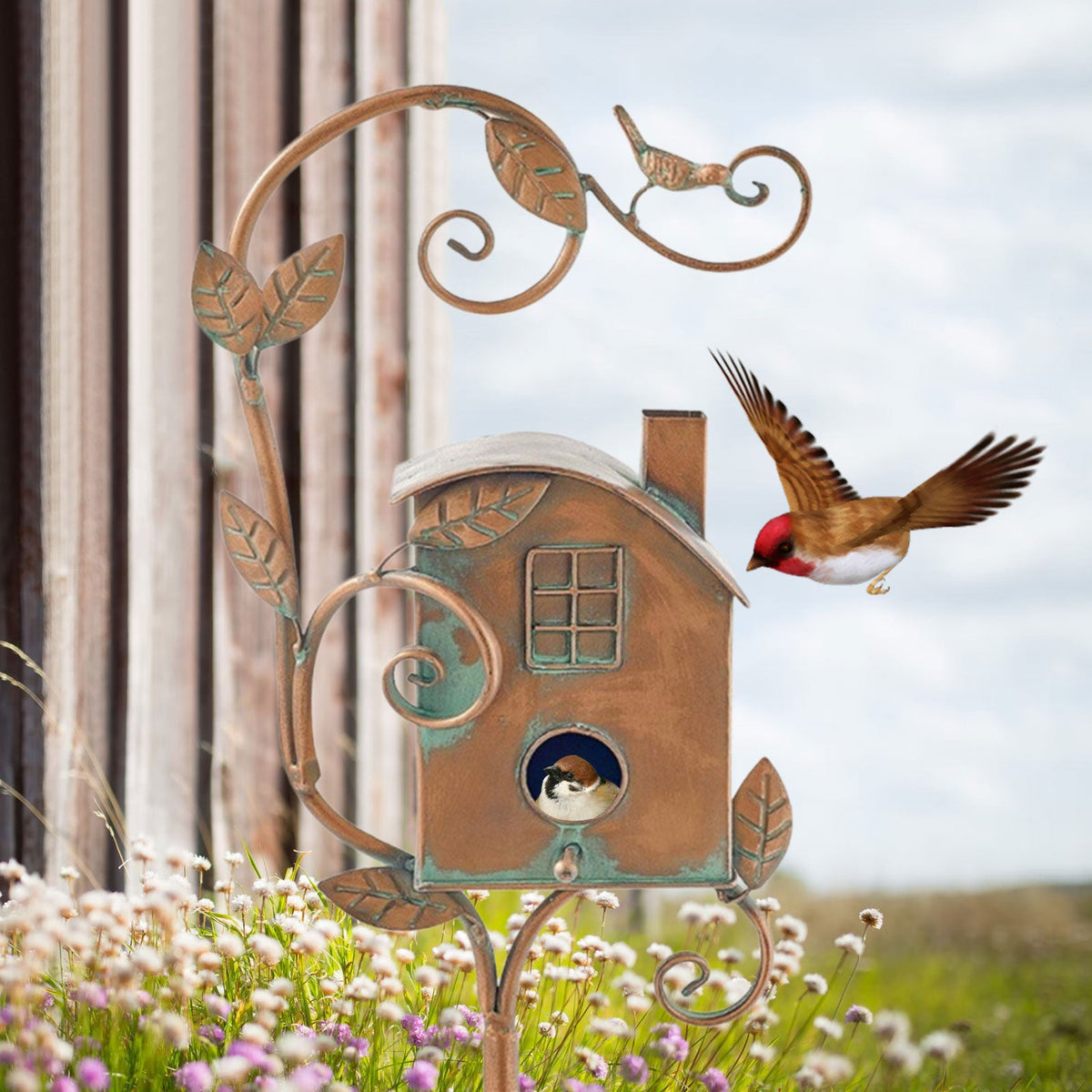 Dekorativer Metall-Vogelhaus-Gartenstab – Vintage-Stil