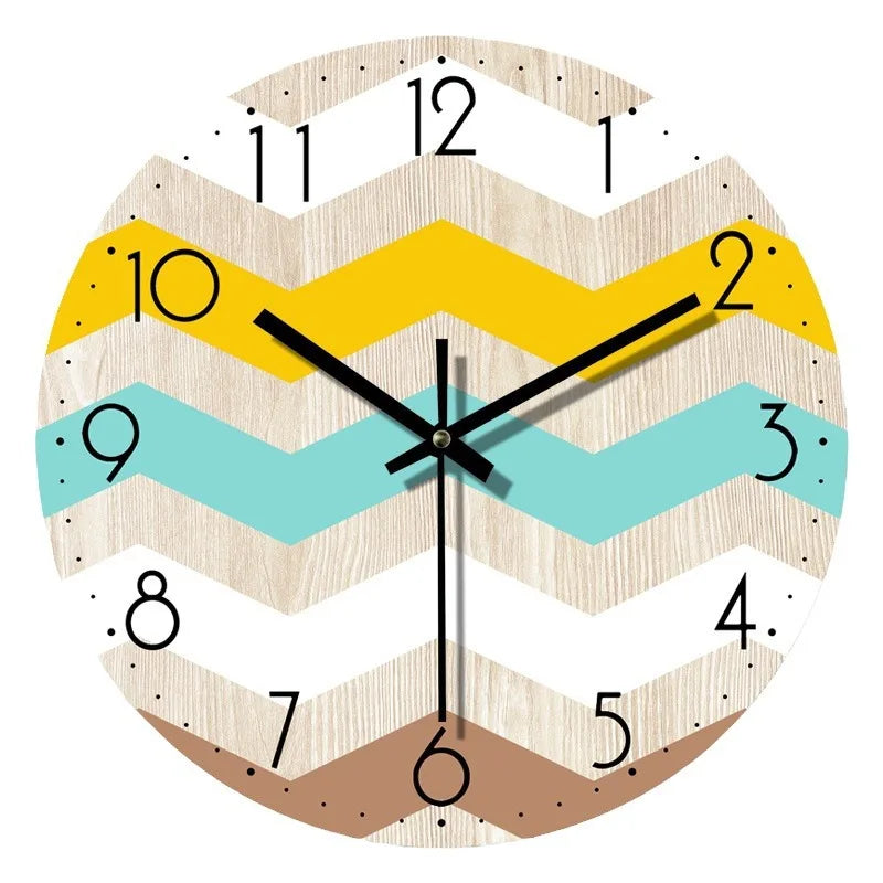 Wanduhr Holzoptik 30 cm mit geräuschlosem Quarzwerk
