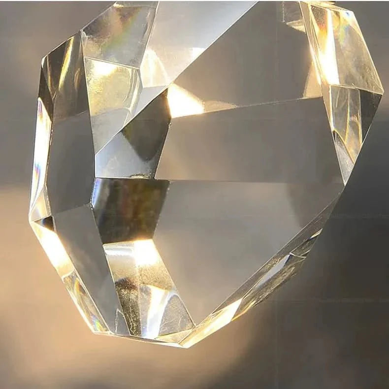 Crystal LED pendant light with faceted lampshade
