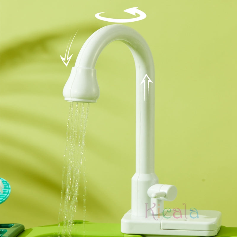 Water play table with fountain and toys