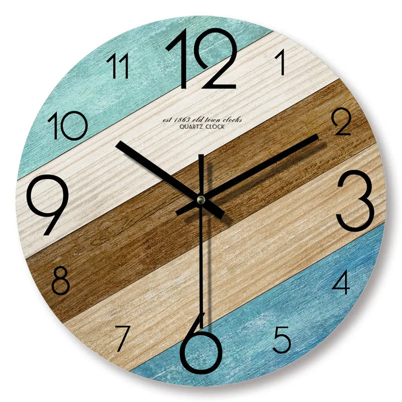 Wanduhr Holzoptik 30 cm mit geräuschlosem Quarzwerk