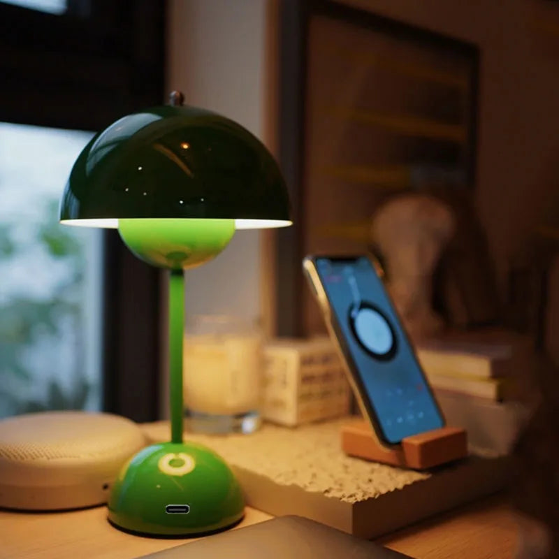 Dimmbare LED-Tischlampe mit Akku – Pilzform Design