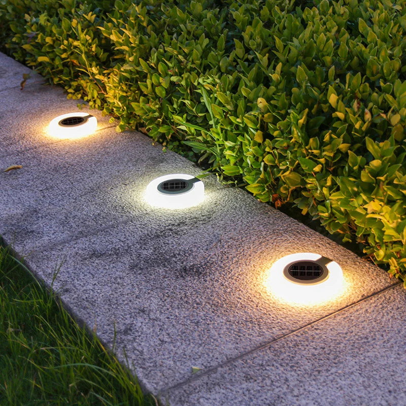 Solar-Gartenleuchte mit 360° schwenkbarem Leuchtkopf