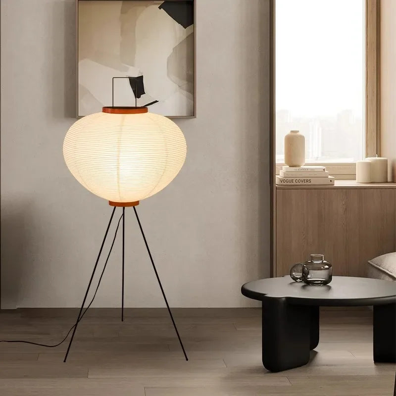 Stehlampe mit Reispapier-Schirm – Japanischer Stil