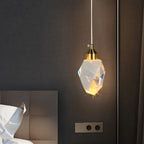 Crystal LED pendant light with faceted lampshade