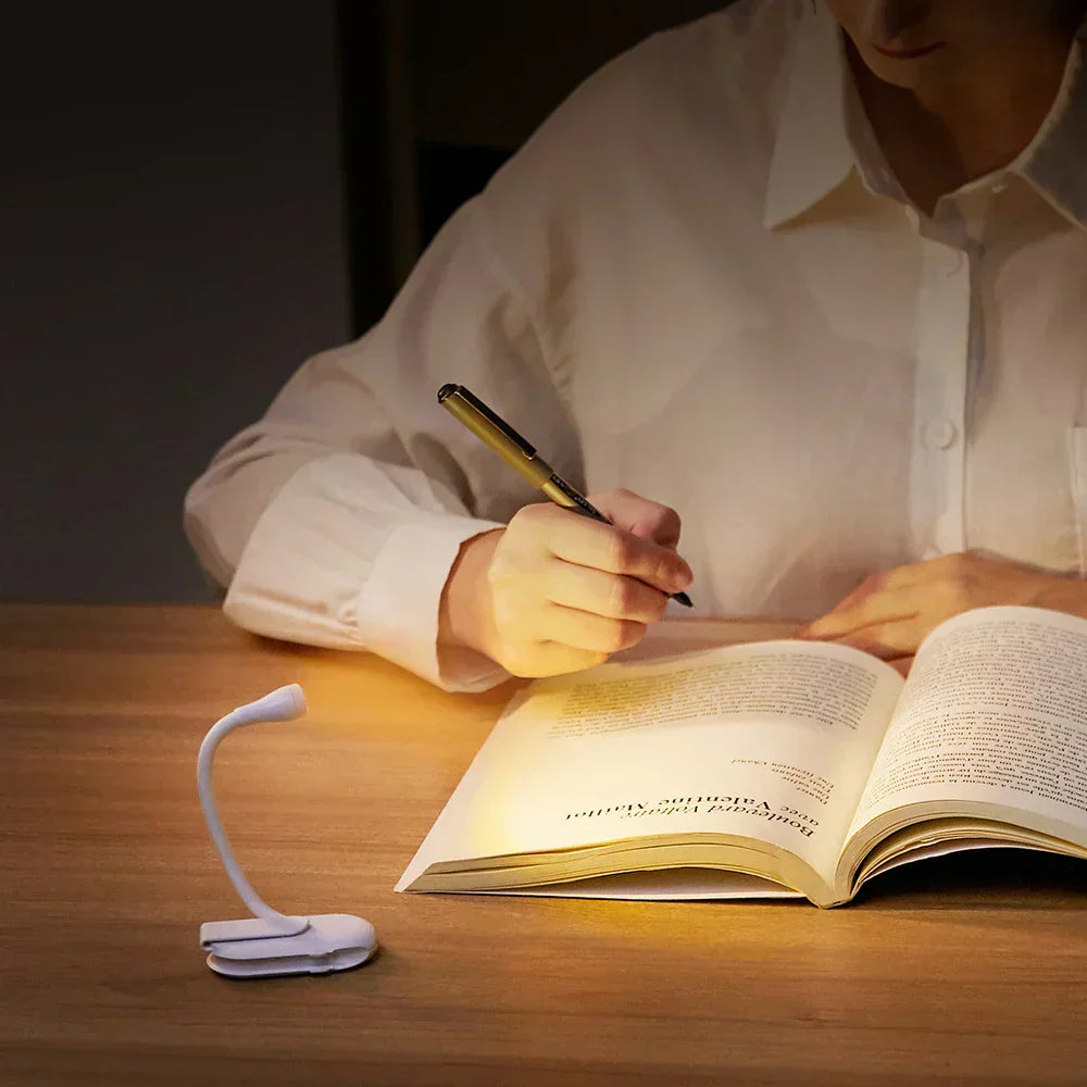 LED Buchlampe mit Clip – Dimmbar und wiederaufladbar
