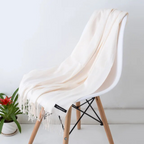 Cashmere scarf with fringes – Soft and warming