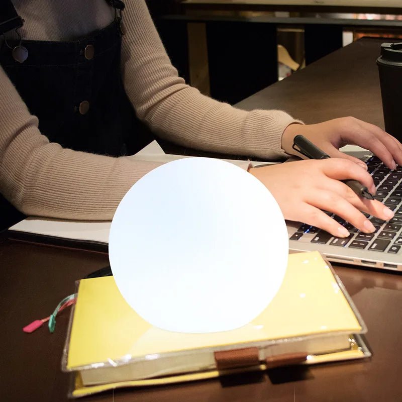LED Globe Lamp with 16 Colors and Remote Control