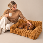Plush pet bed in sofa design – Cozy retreat for cats & dogs